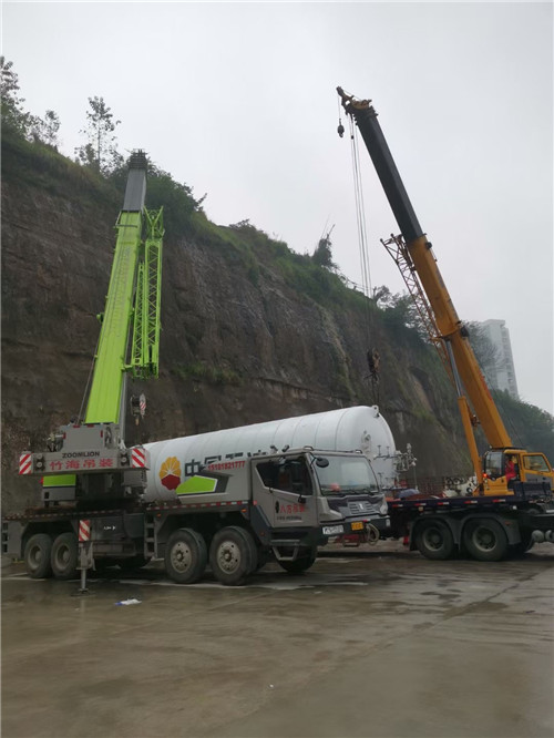 临海市“不怕风雨冻”—— 吊车的 “恶劣环境适应” 技术